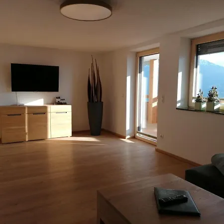 La-wurm Apartment *