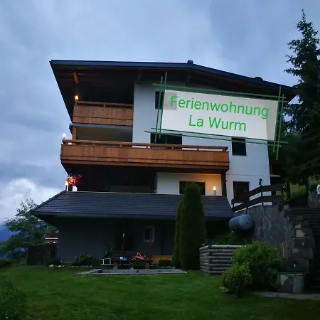 La-wurm Mit Privatem Whirlpool Apartman